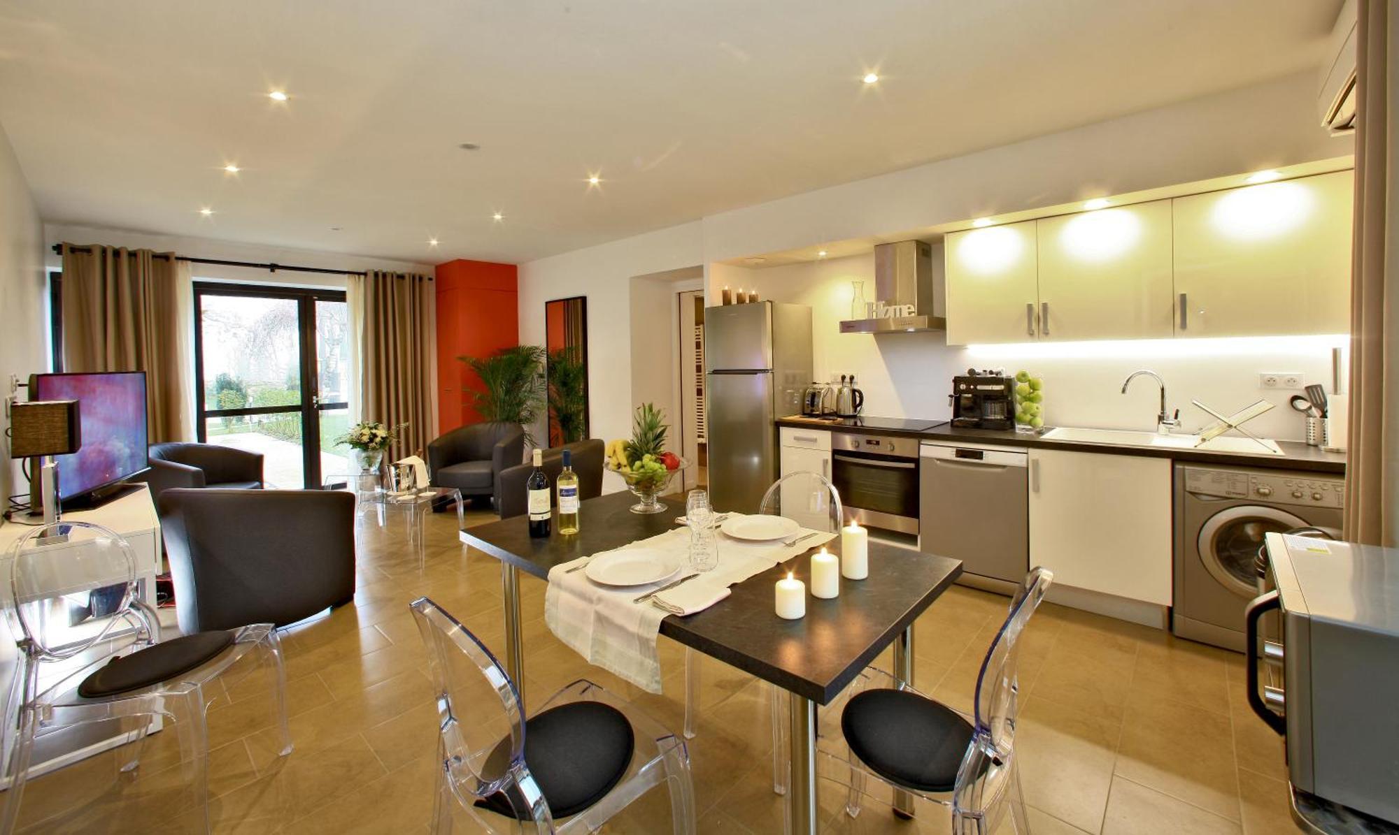 Les Jardins Du Porche Aparthotel Sarlat-la-Caneda Bilik gambar